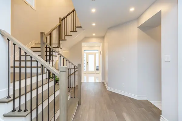 1019 Apolune ST, Barrhaven, ON K2J 6N8