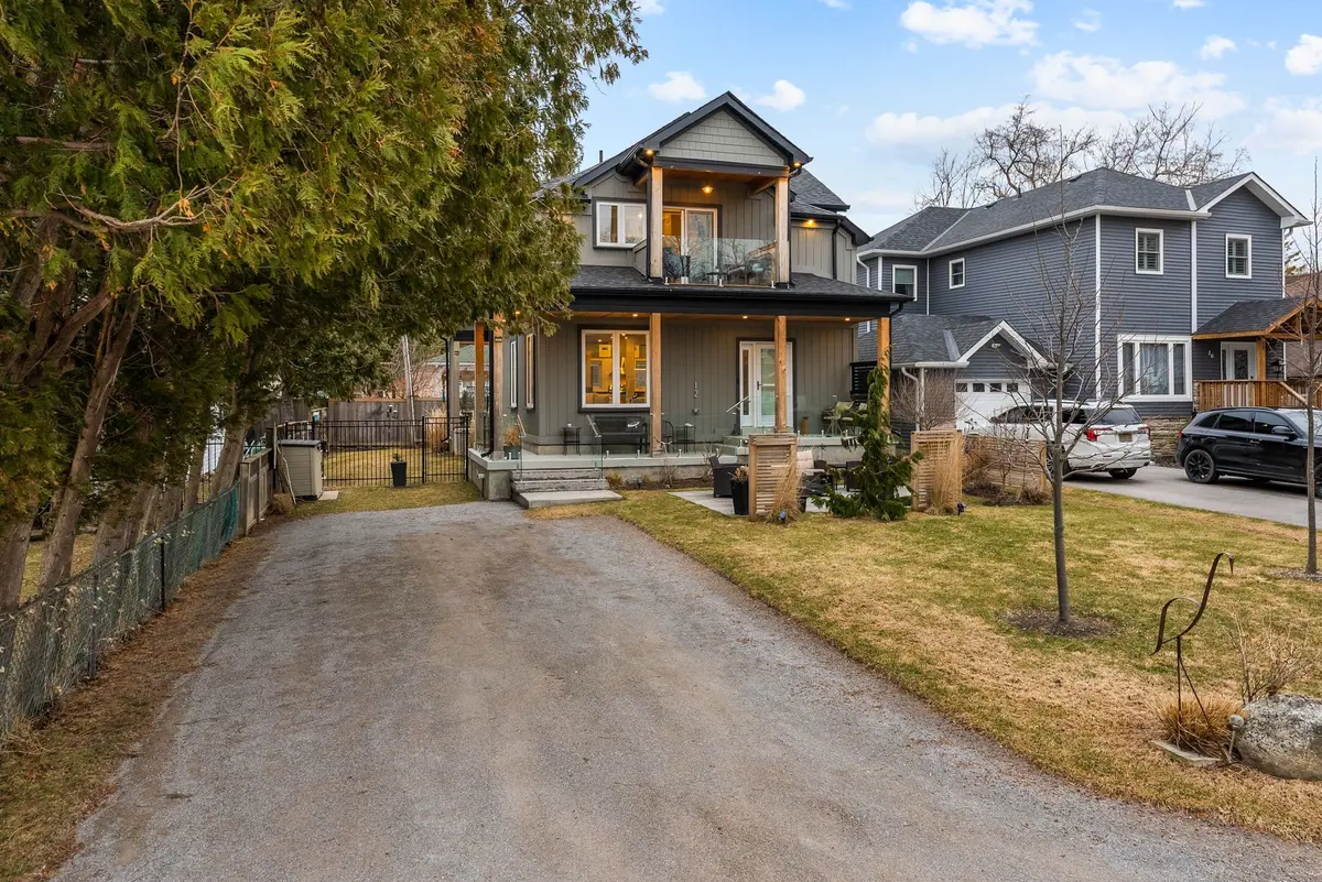 12 Frankfort GRV, Georgina, ON L0E 1L0