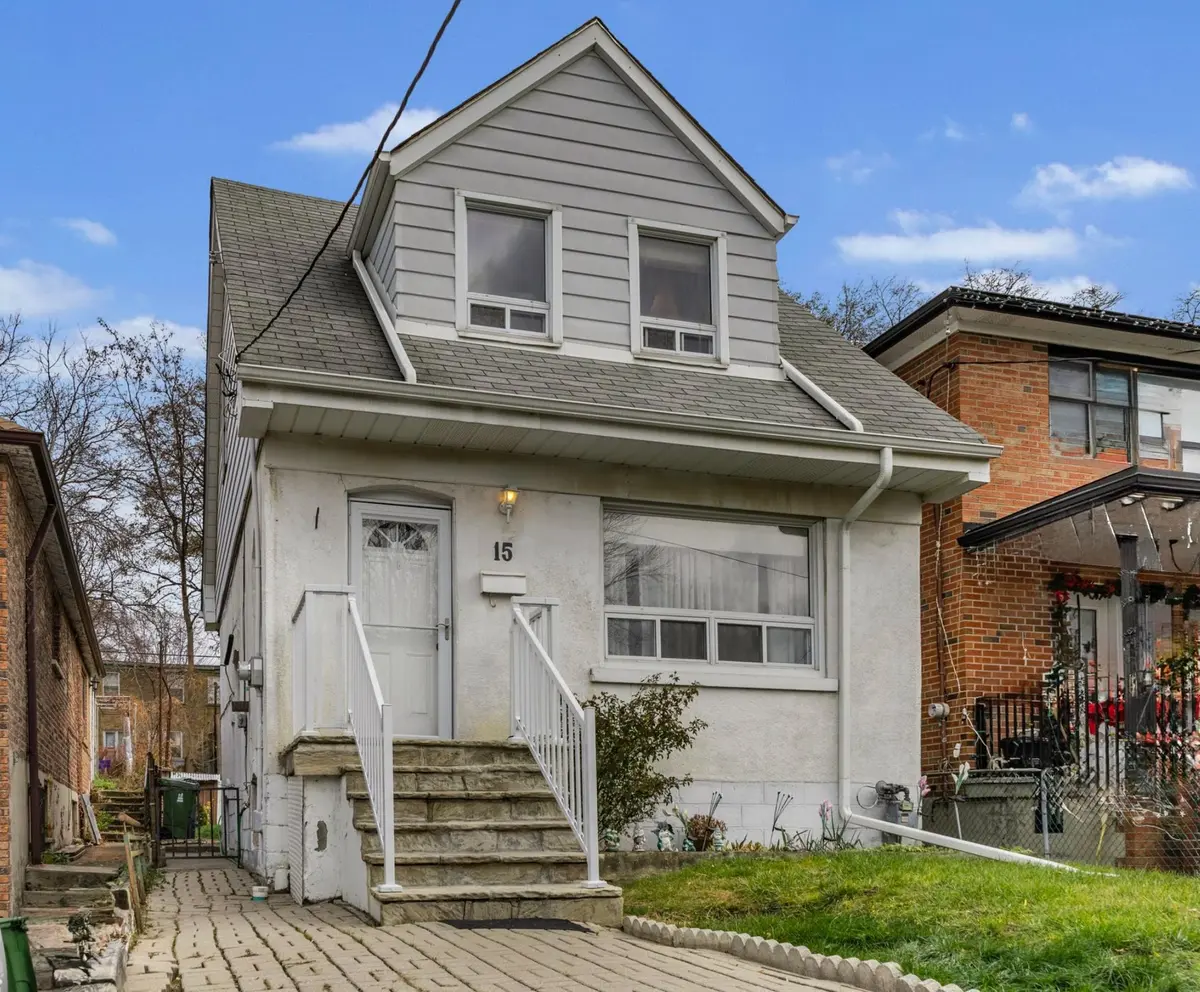 15 Cliff ST, Toronto W03, ON M6N 4L7