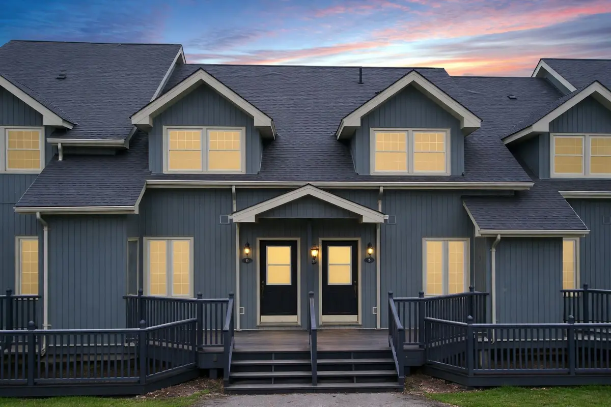 44 King William ST #6, Huntsville, ON P1H 1G3