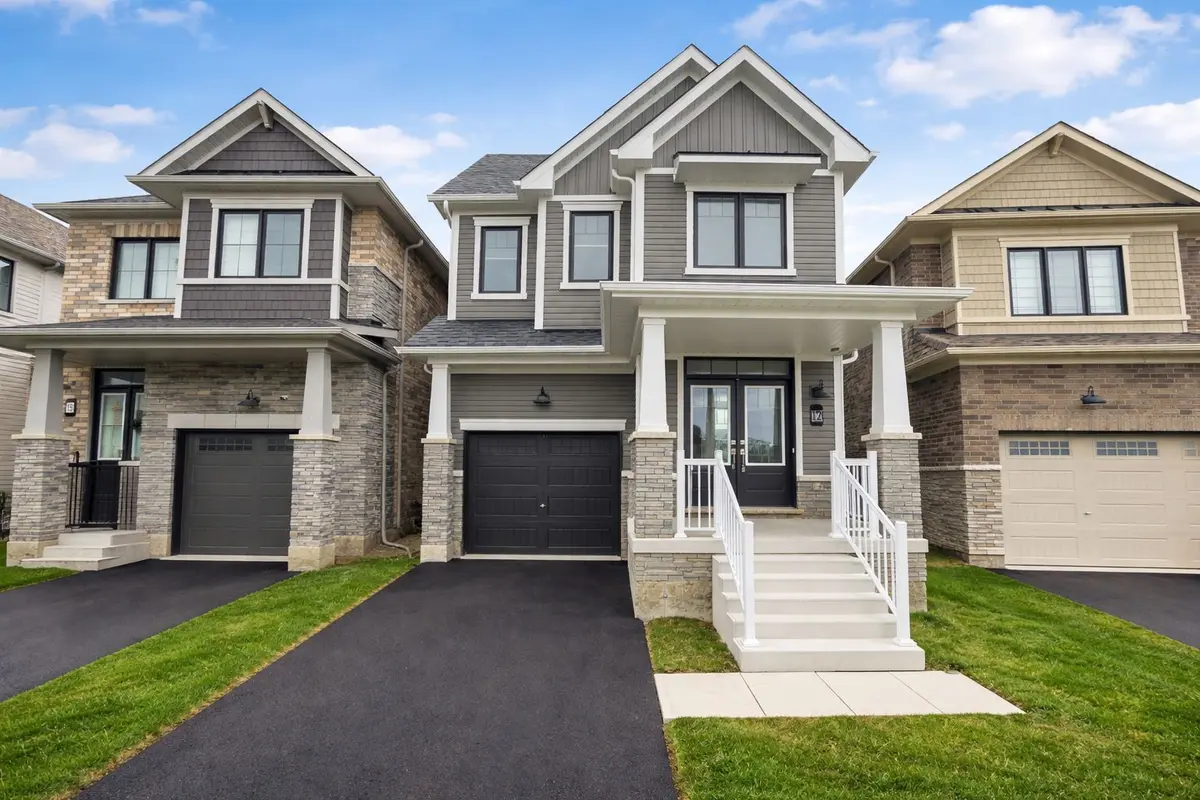 12 Rudder RD, Welland, ON L3B 0M5