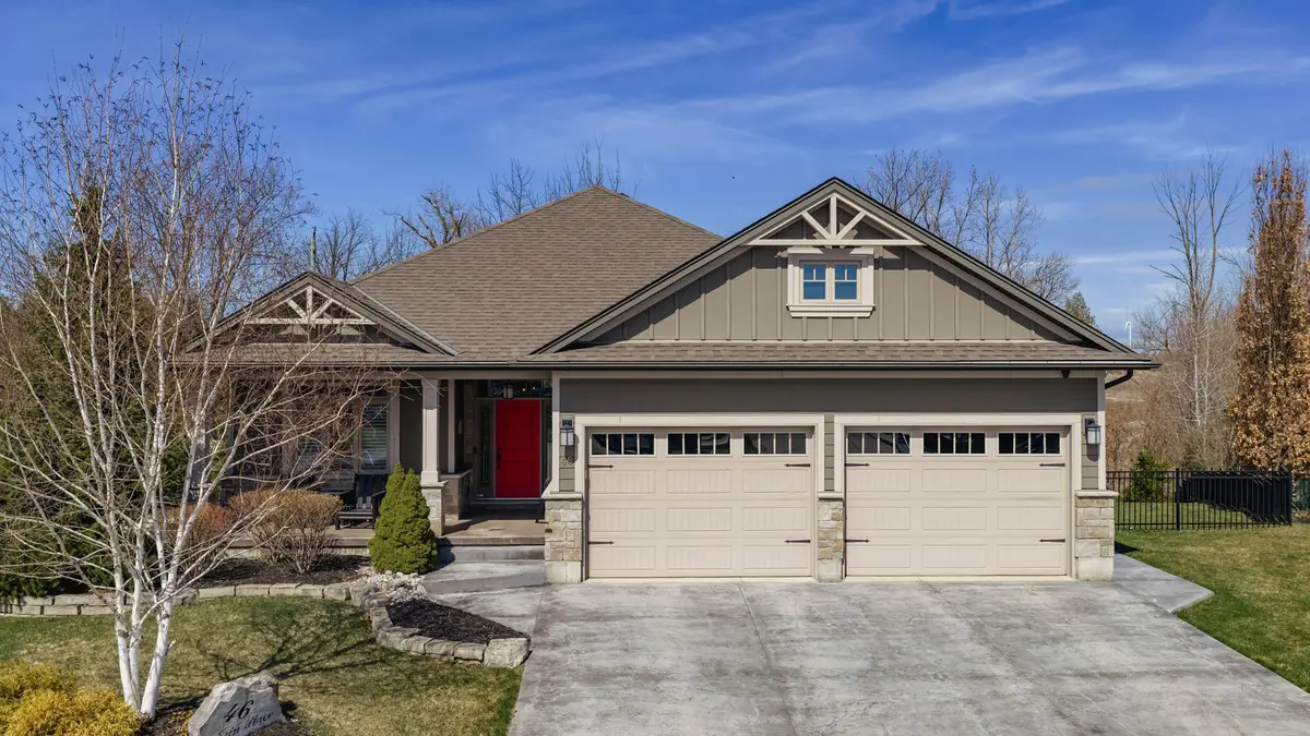 46 Erin PL, Lambton Shores, ON N0M 1T0