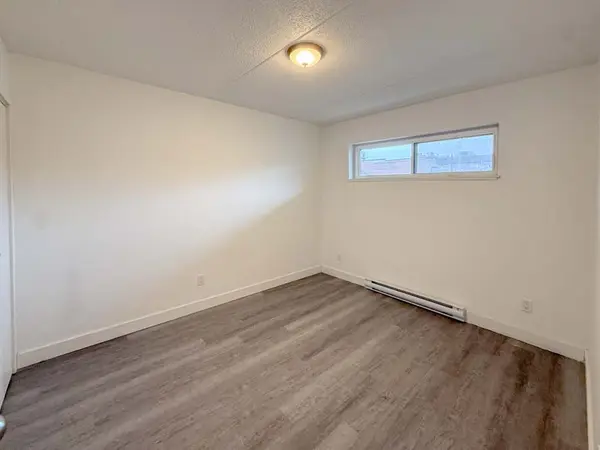 678 Queen ST E #Unit 11, Toronto E01, ON M4M 1G8