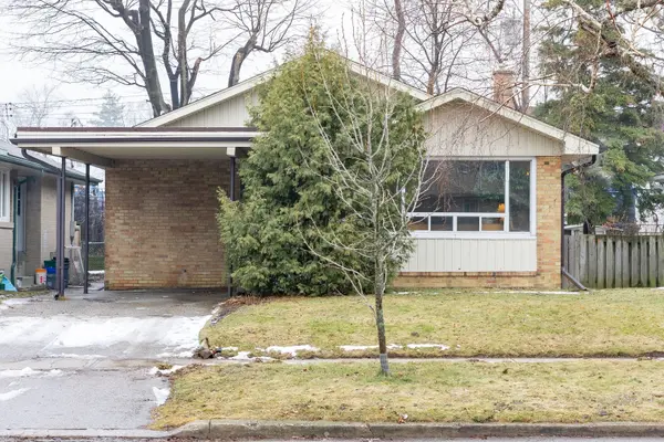 11 Garrick RD,  Toronto E08,  ON M1M 1S6