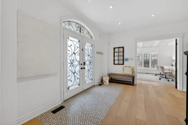 1 Heritage Estates RD, Vaughan, ON L6A 4J7