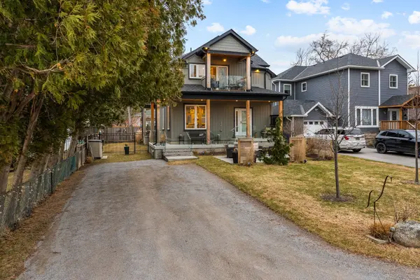 12 Frankfort GRV, Georgina, ON L0E 1L0