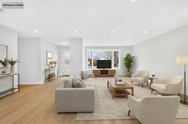 501 Lake DR S, Georgina, ON L4P 1R8