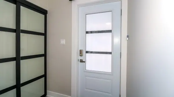 20 Kelly PL, Barrie, ON L4N 8N2