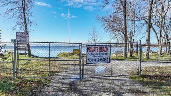 3304 Goldstein RD, Severn, ON L0K 2B0