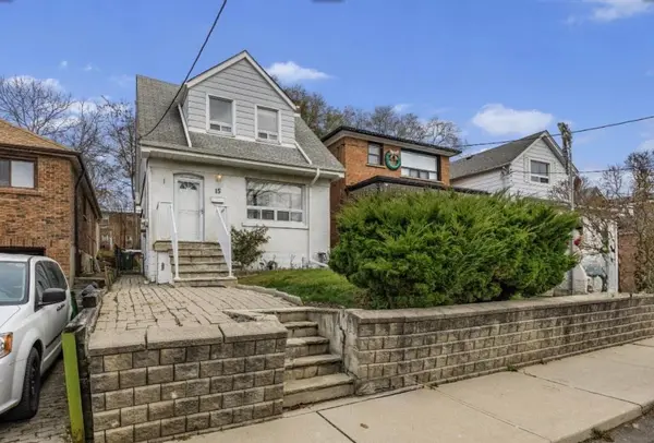 15 Cliff ST, Toronto W03, ON M6N 4L7