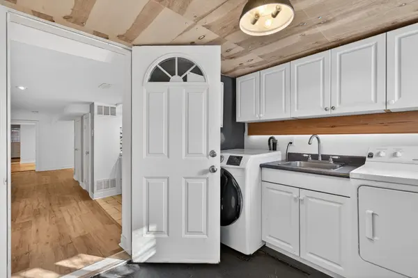 45 Caledonia RD #Lower, Toronto W03, ON M6E 4S3