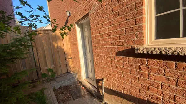 3384 Springflower WAY #3384, Oakville, ON L6L 6V1