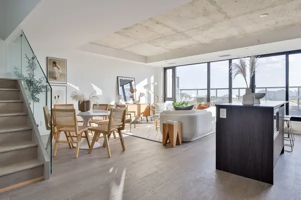 2720 Dundas ST W #607, Toronto W02, ON M6P 1Y2