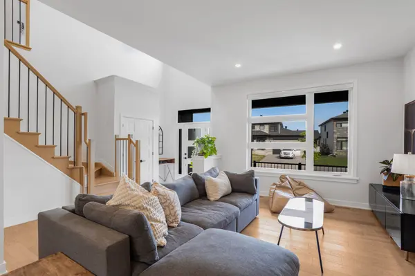 1144 Avignon ST, Russell, ON K0A 1W0