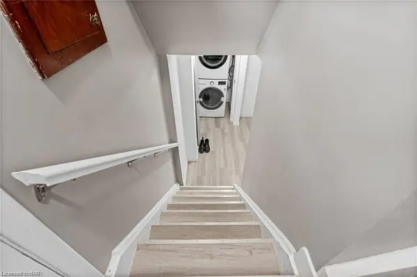 92 Margery AVE #Lower, St. Catharines, ON L2R 6K1