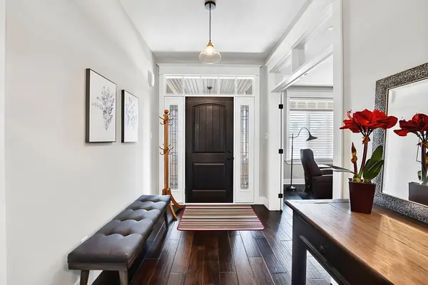 46 Erin PL, Lambton Shores, ON N0M 1T0