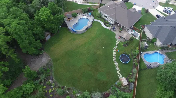 7133 Muskoka TRL, Plympton-wyoming, ON N0N 1E0