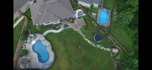 7133 Muskoka TRL, Plympton-wyoming, ON N0N 1E0