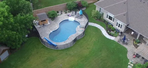 7133 Muskoka TRL, Plympton-wyoming, ON N0N 1E0