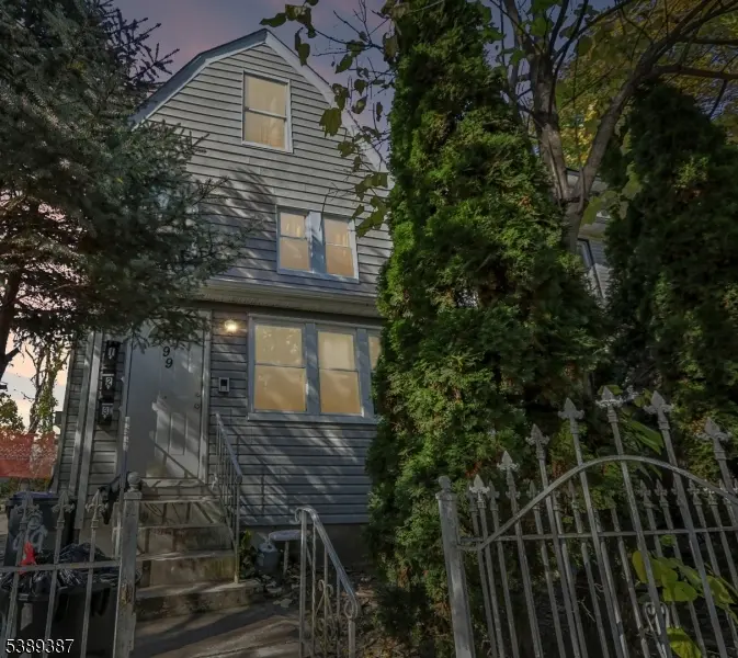 99 Alexander St, Newark City, NJ 07106