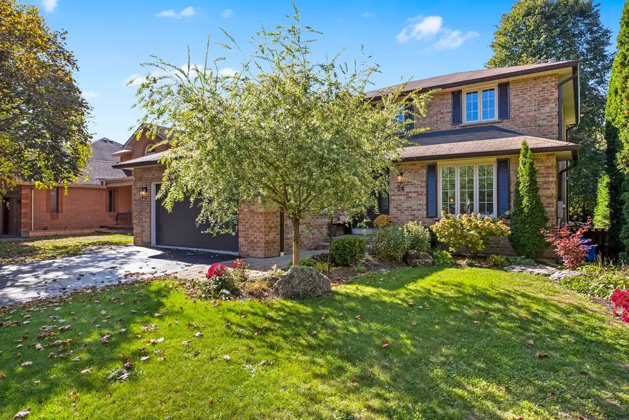 24 Testa RD, Uxbridge, ON L9P 1M2