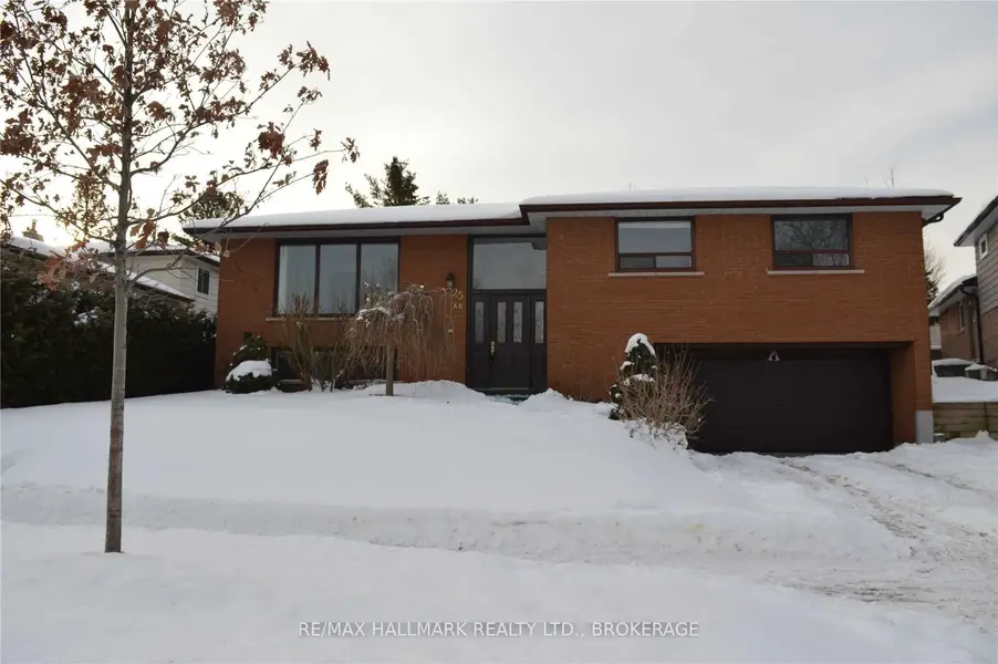 25 Glenridge RD #Main, Barrie, ON L4N 2X9