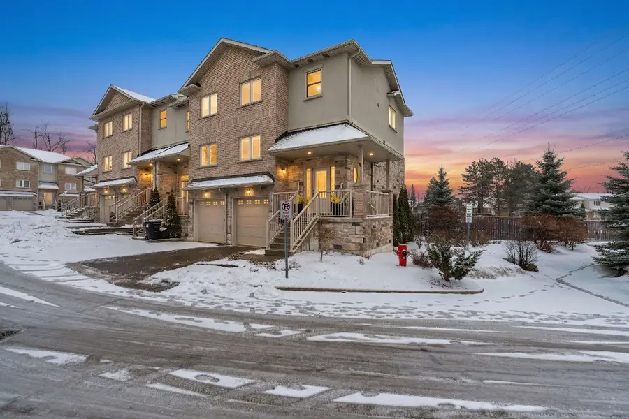 376 Blake ST #21, Barrie, ON L4M 1J6