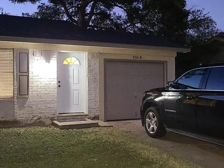 436 SW Thomas Street #A, Burleson, TX 76028