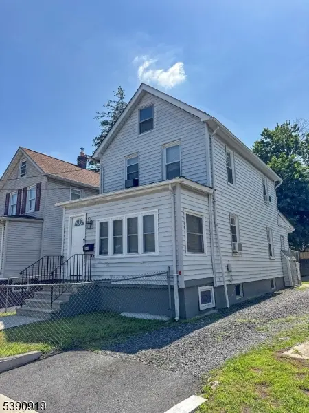 808 E 3rd St, Plainfield City, NJ 07062