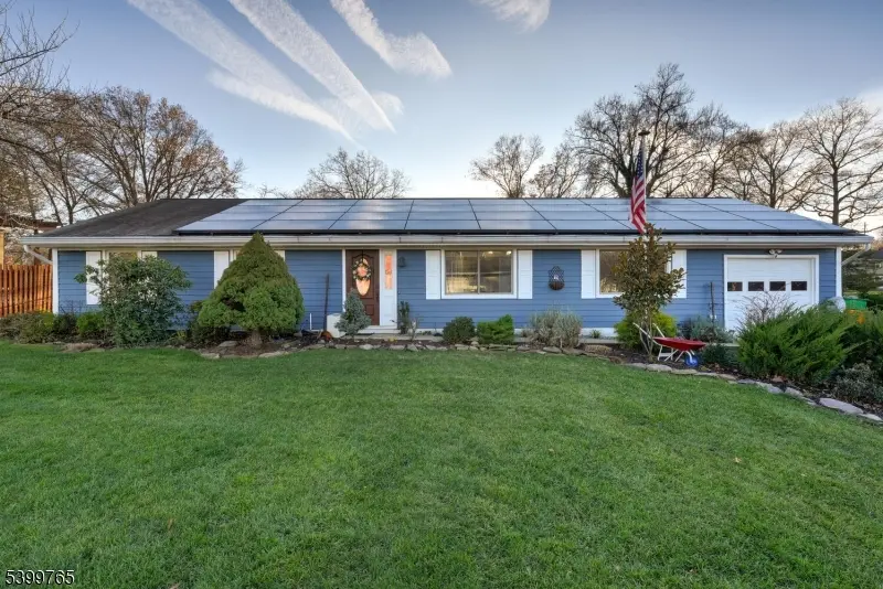 88 Stratton St S, Piscataway Twp., NJ 08854