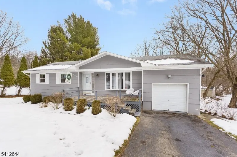 108 HILLSIDE TERRACE EAST, Mansfield Twp., NJ 07840