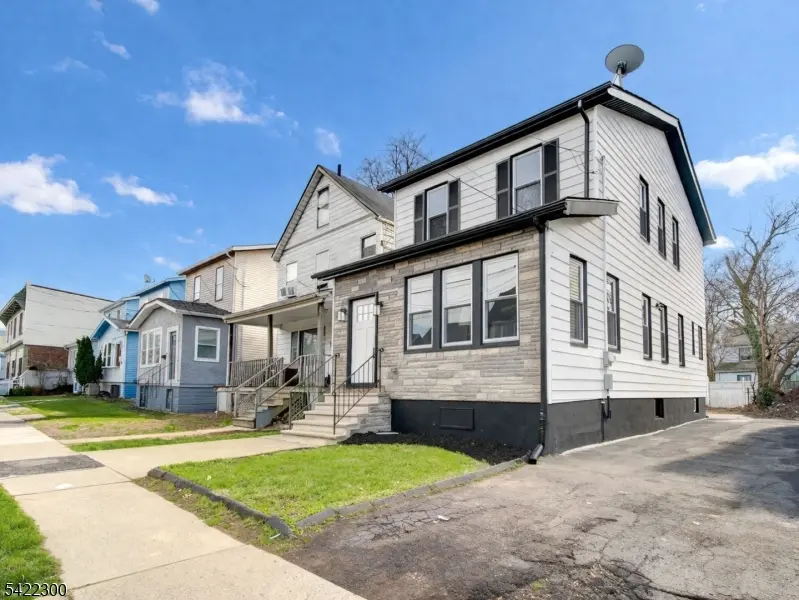 88 Paine Ave, Irvington Twp., NJ 07111