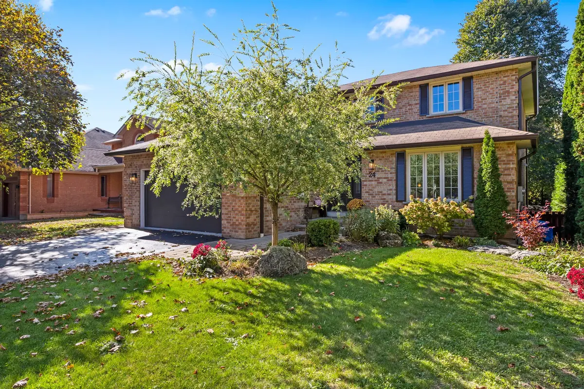 24 Testa RD, Uxbridge, ON L9P 1M2