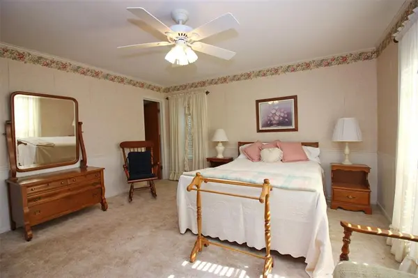 400 S Fordyce Street, Blooming Grove, TX 76626