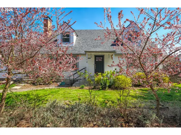 114 S PARKVIEW DR, Newberg, OR 97132