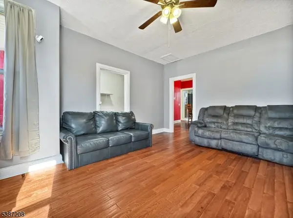 63 Harris St, Phillipsburg Town, NJ 08865