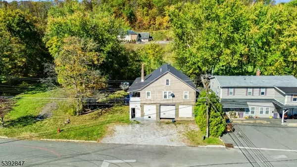 71 Unionville Ave, Sussex Boro, NJ 07461