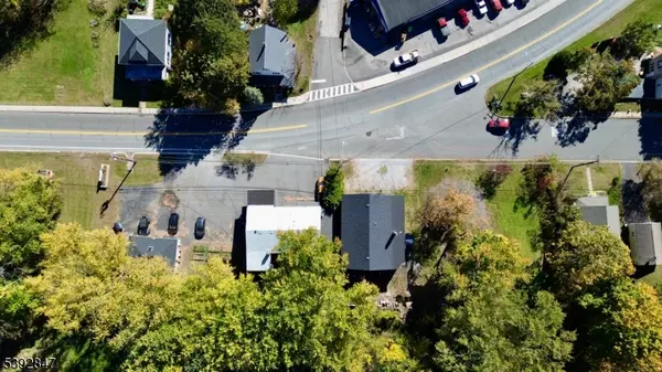 71 Unionville Ave, Sussex Boro, NJ 07461