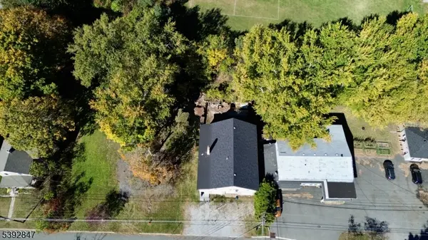 71 Unionville Ave, Sussex Boro, NJ 07461