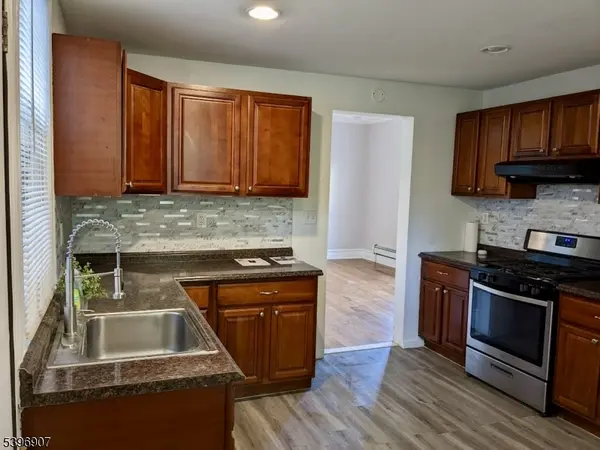 203 2Nd St, Newark City, NJ 07107