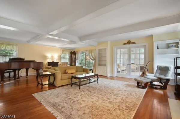 12 Edgewood Rd, Edison Twp., NJ 08820