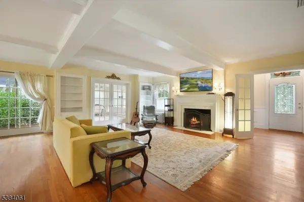 12 Edgewood Rd, Edison Twp., NJ 08820