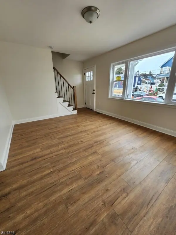 34 Scott Ave, Sayreville Boro, NJ 08879