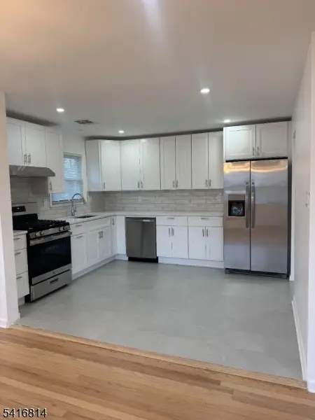 18 Washburn Pl, Caldwell Boro Twp., NJ 07006