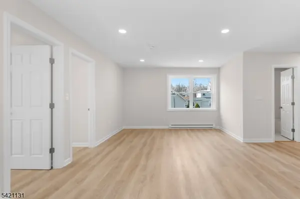 127 Main St #2B, Bloomingdale Boro, NJ 07403