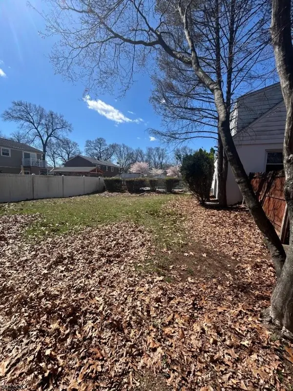 1529 W 7Th St, Piscataway Twp., NJ 08854