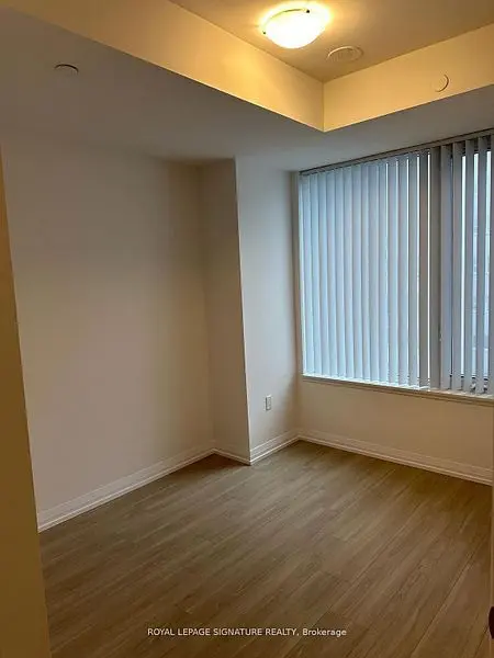 50 Dunfield AVE #913, Toronto C10, ON M4S 3A4