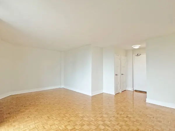 485 Huron ST #403, Toronto C02, ON M5R 2R5