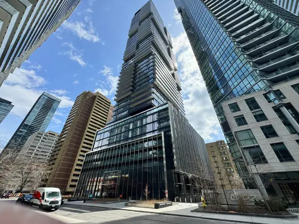 55 Charles ST E #4211, Toronto C08, ON M4Y 0J1