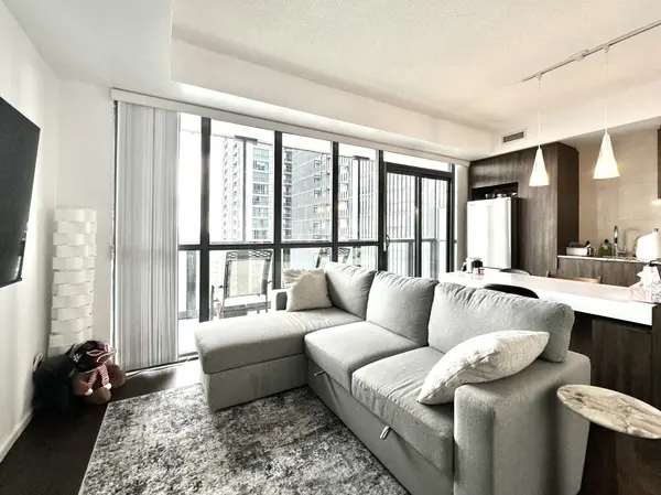 101 Charles ST E #2708, Toronto C08, ON M4Y 0A9